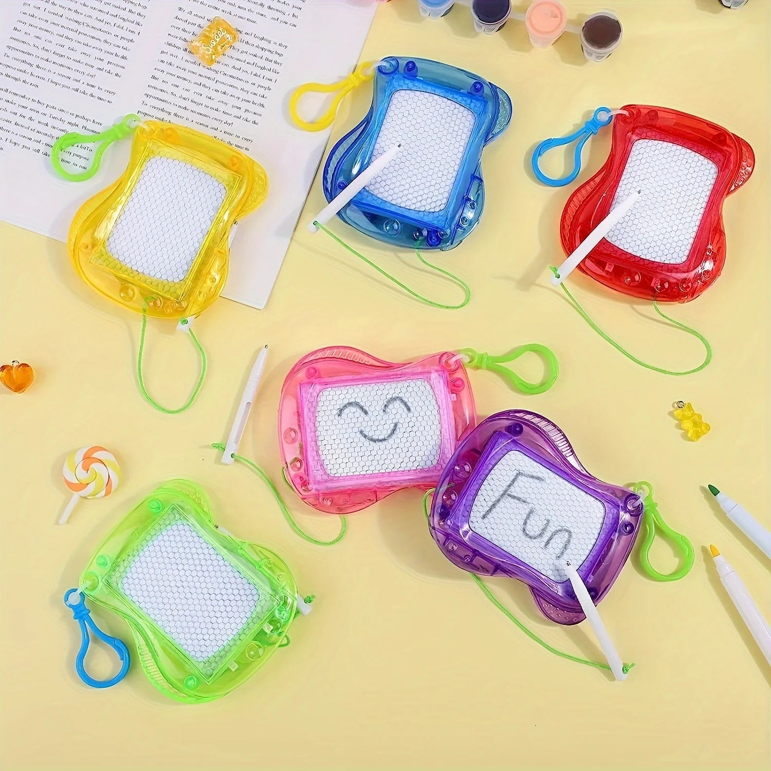 Mini Magnetic Drawing Board Keychain – Erasable Doodle Pad for Kids