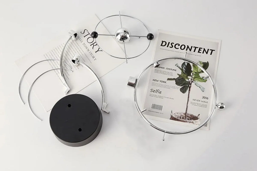 Celestial Orbital Desk Ornament – Galaxy Perpetual Motion Kinetic Sculpture